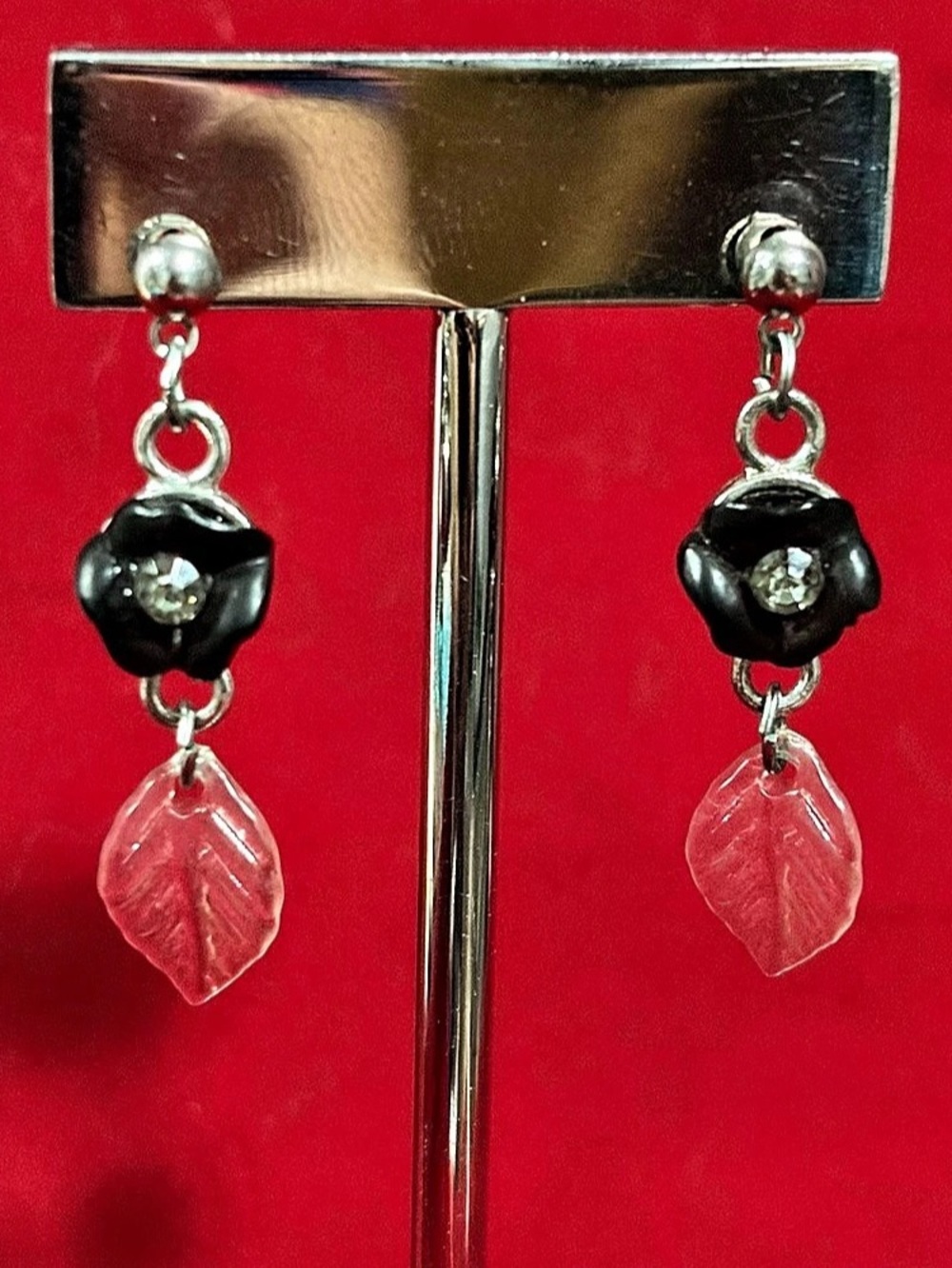 Vintage Black Glass Rose & Clear Plastic Leaf Dangle Earrings 1.25" Unbranded